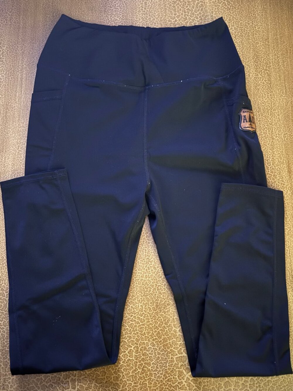 Alaska Chicks Black Leggings with Pockets - Size XL